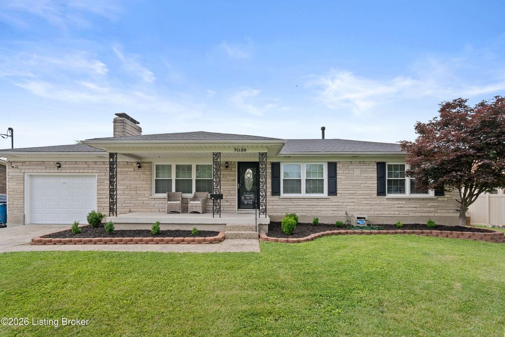Photo of 7028 Uranus Dr, Louisville, KY 40258 (MLS # 1718334)