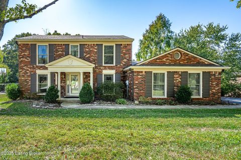 Photo of 2316 Stannye Dr, Louisville, KY 40222 (MLS # 1709265)