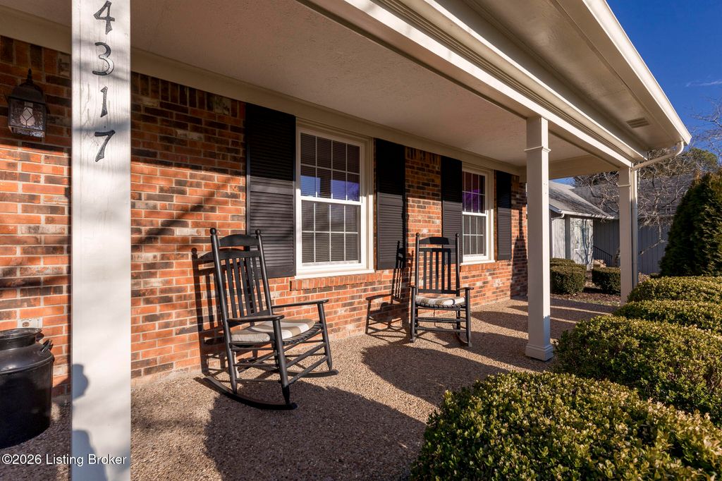 Photo of 4317 Twillingate Ln, Louisville, KY 40241 (MLS # 1708339)