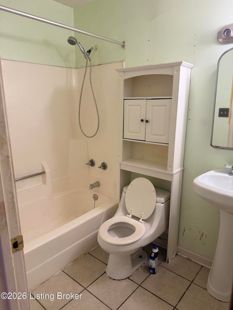 Tiny photo for 1033 E Saint Catherine St, Louisville, KY 40204 (MLS # 1729633)