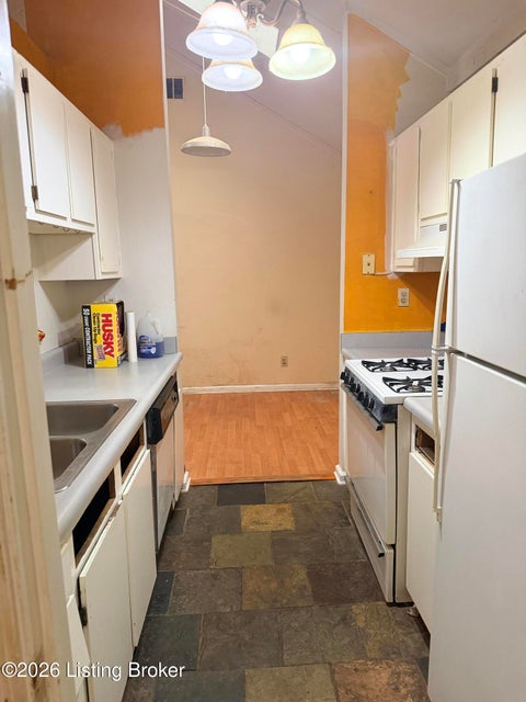 Tiny photo for 1033 E Saint Catherine St, Louisville, KY 40204 (MLS # 1729633)
