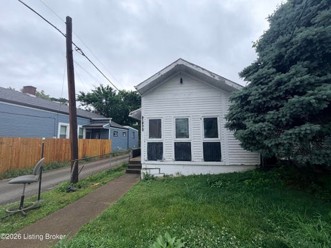 Tiny photo for 1033 E Saint Catherine St, Louisville, KY 40204 (MLS # 1729633)