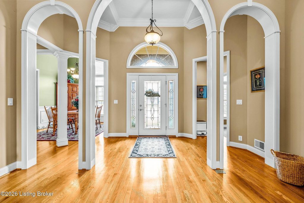 Photo of 507 Gablewood Cir, Louisville, KY 40245 (MLS # 1707354)