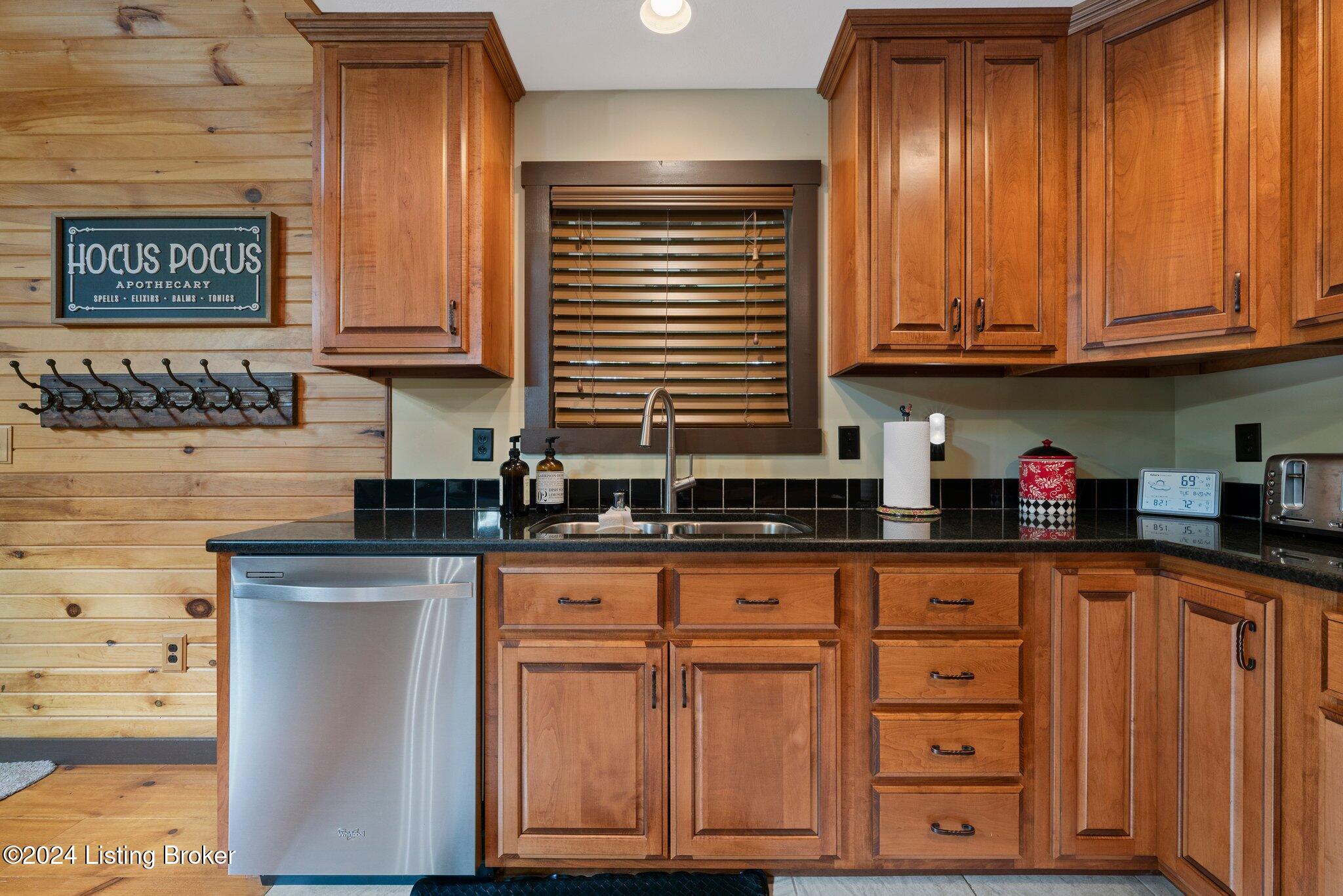 184 Furnace Branch Rd, Bee Spring, Kentucky image 25