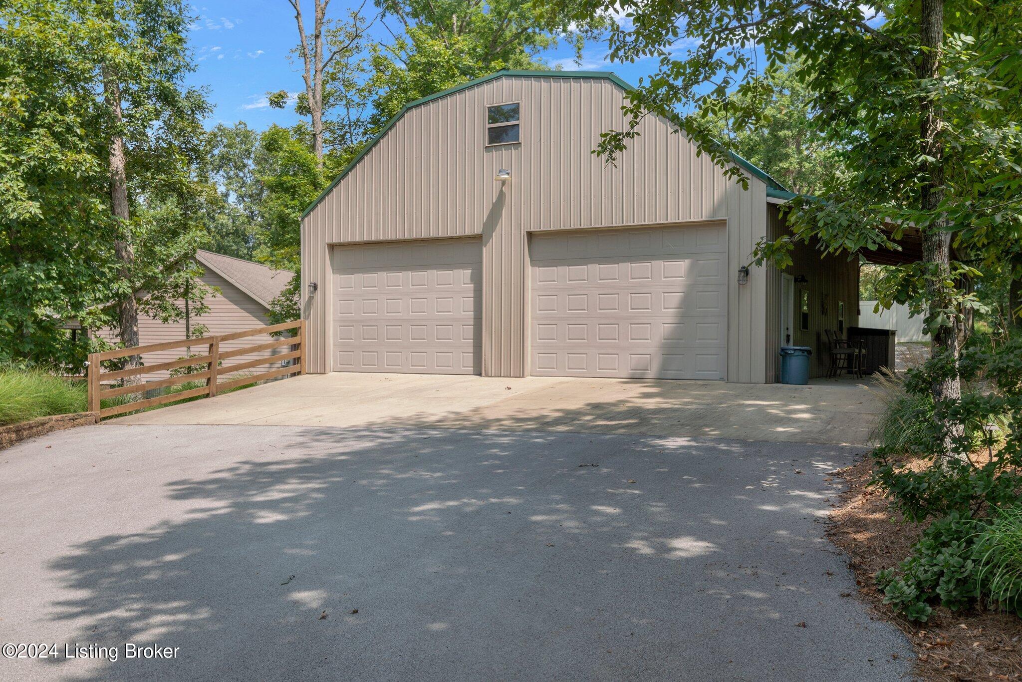 184 Furnace Branch Rd, Bee Spring, Kentucky image 15