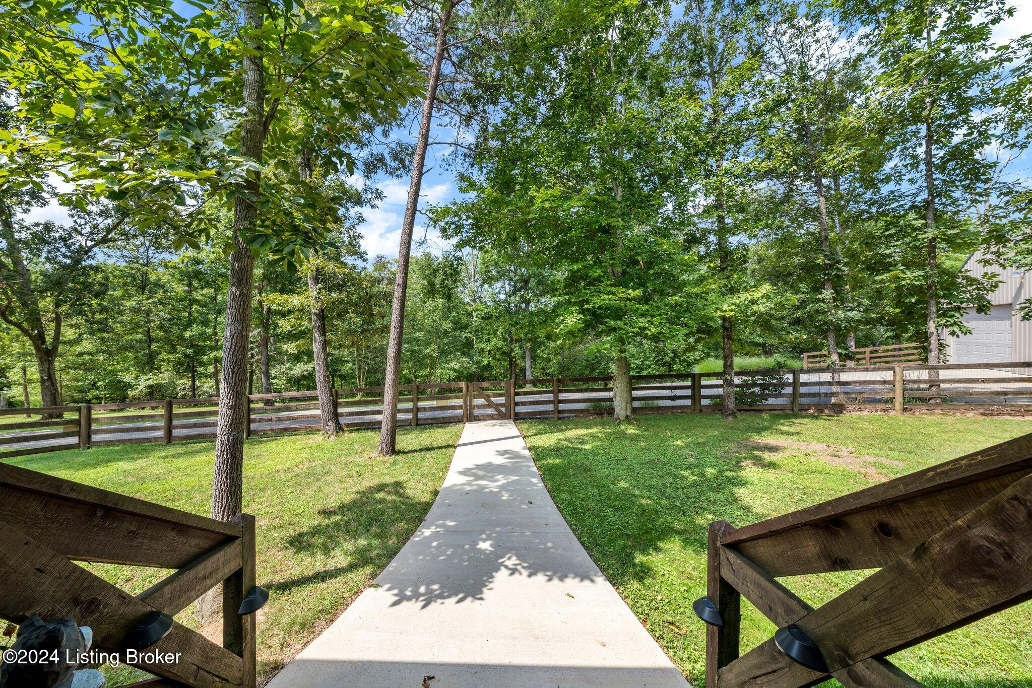 184 Furnace Branch Rd, Bee Spring, Kentucky image 12