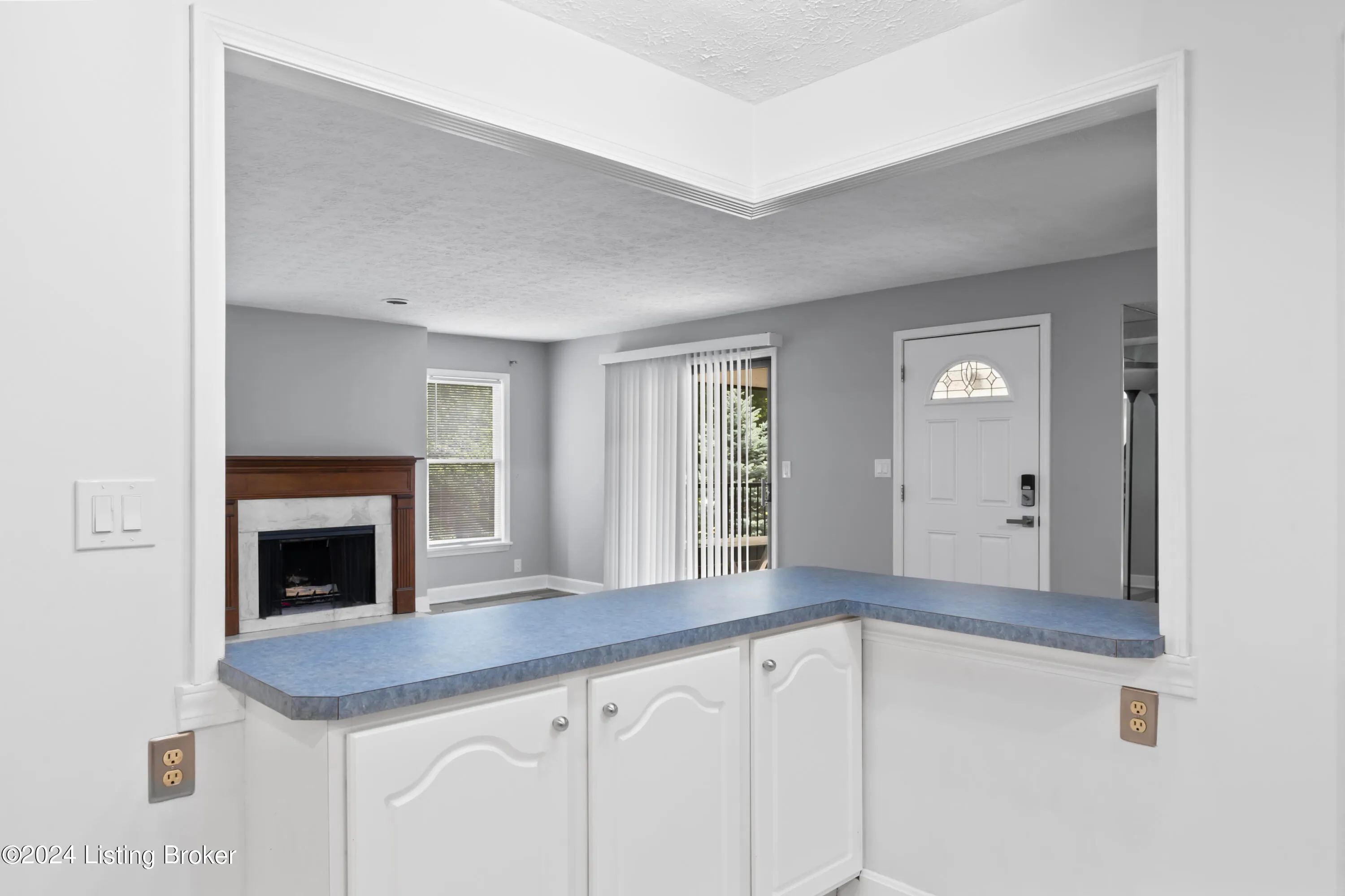 Louisville, Kentucky 40223, United States, 2 Bedrooms Bedrooms, ,2 BathroomsBathrooms,Residential,Active,139962