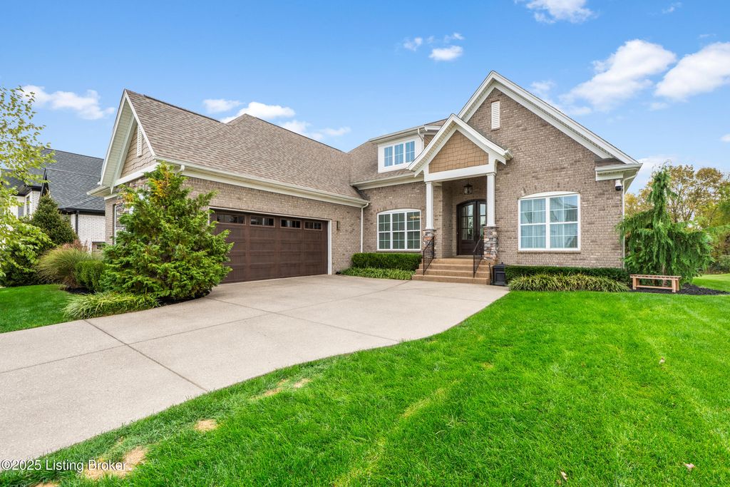 Photo of 14837 Ava Brook Cir, Louisville, KY 40245 (MLS # 1701950)