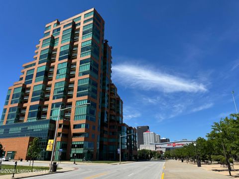 Condo For Sale - 222 E Witherspoon St #806<br/> Jefferson County, Louisville, KY 40202
