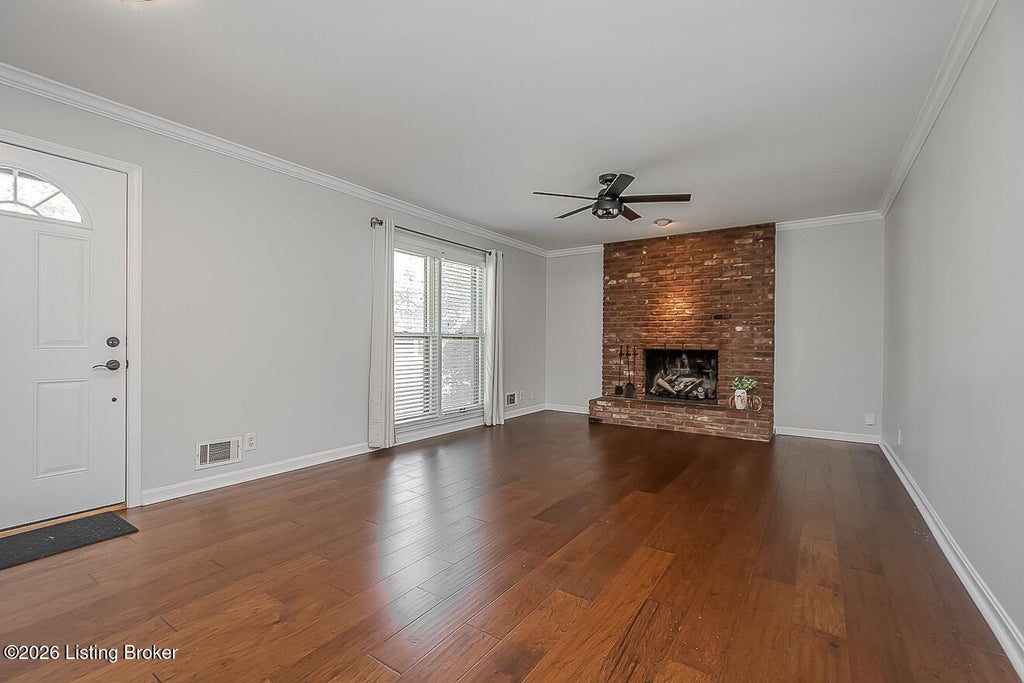 Photo of 3605 Hunsinger Ln, Louisville, KY 40220 (MLS # 1732063)