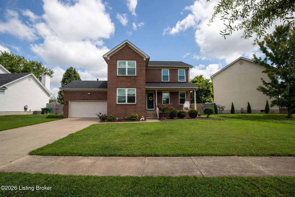 Photo of 6709 Cassidy Cir, Louisville, KY 40229 (MLS # 1725340)