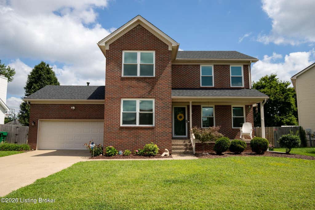 Photo of 6709 Cassidy Cir, Louisville, KY 40229 (MLS # 1725340)