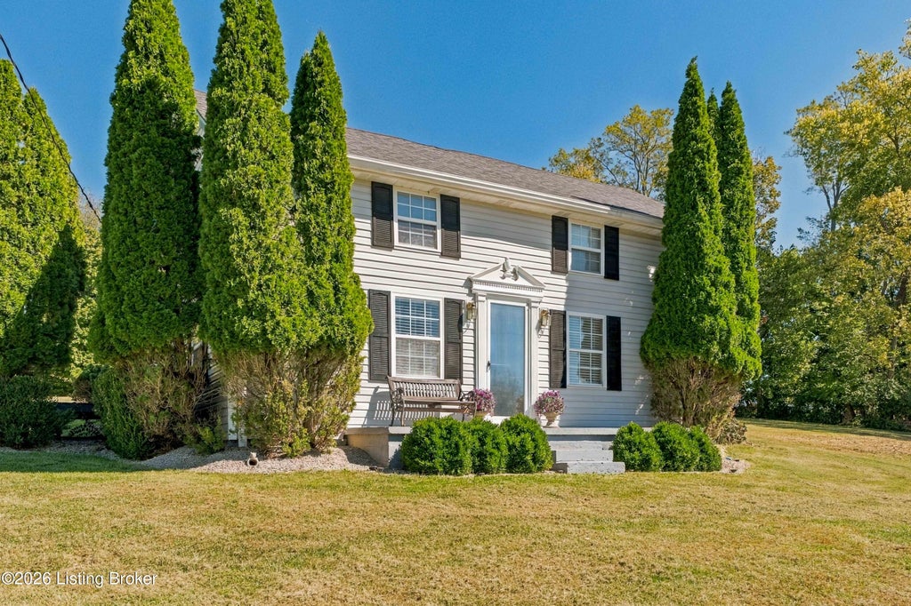 Photo of 7386 Mt Eden Rd, Shelbyville, KY 40065 (MLS # 1731016)