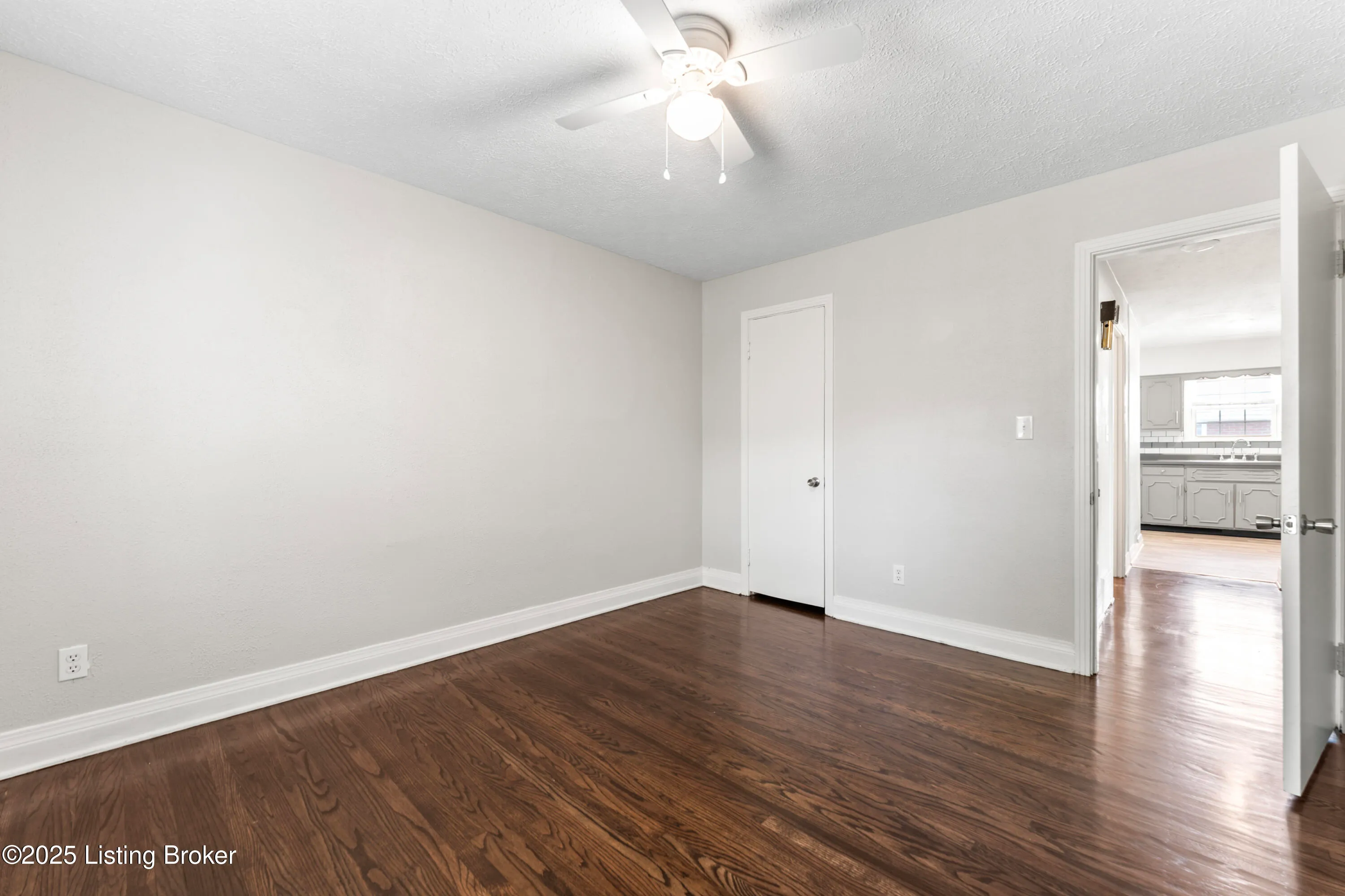 Louisville, Kentucky 40219, United States, 4 Bedrooms Bedrooms, ,2 BathroomsBathrooms,Residential,Active,116691