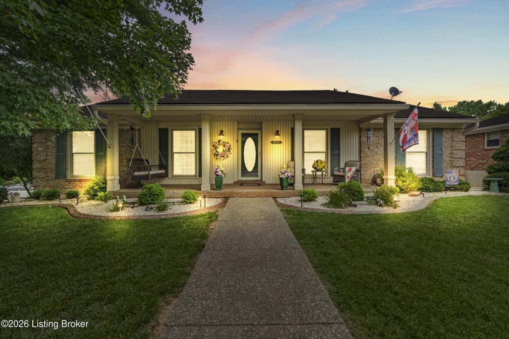 Photo of 8310 Delightful Ct, Louisville, KY 40291 (MLS # 1720026)