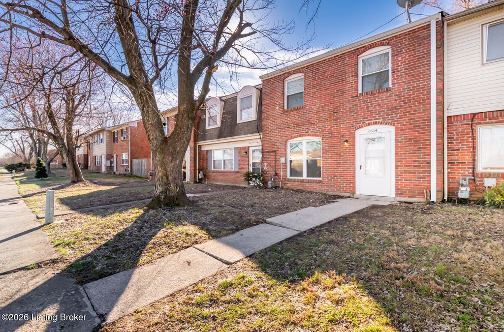 Photo of 6604 Vandre Ave, Louisville, KY 40228 (MLS # 1709562)