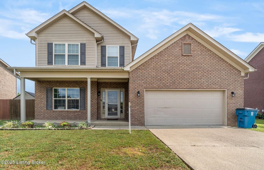 Photo of 168 Reserves Blvd, Shepherdsville, KY 40165 (MLS # 1705150)