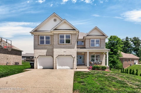 Photo of 142 Highland Ridge Dr, Mt Washington, KY 40047 (MLS # 1720094)
