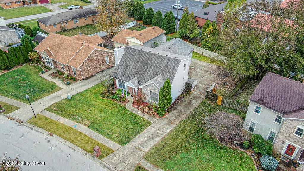 Photo of 9405 Stonelanding Pl, Louisville, KY 40272 (MLS # 1718592)
