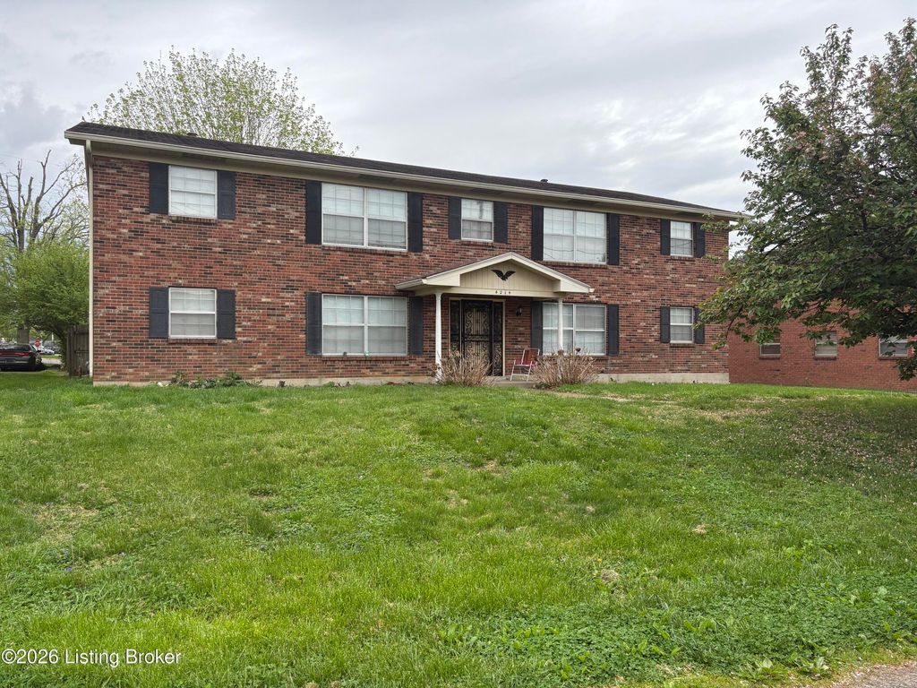 Photo of 4214 Foreman Ln, Louisville, KY 40219 (MLS # 1714173)