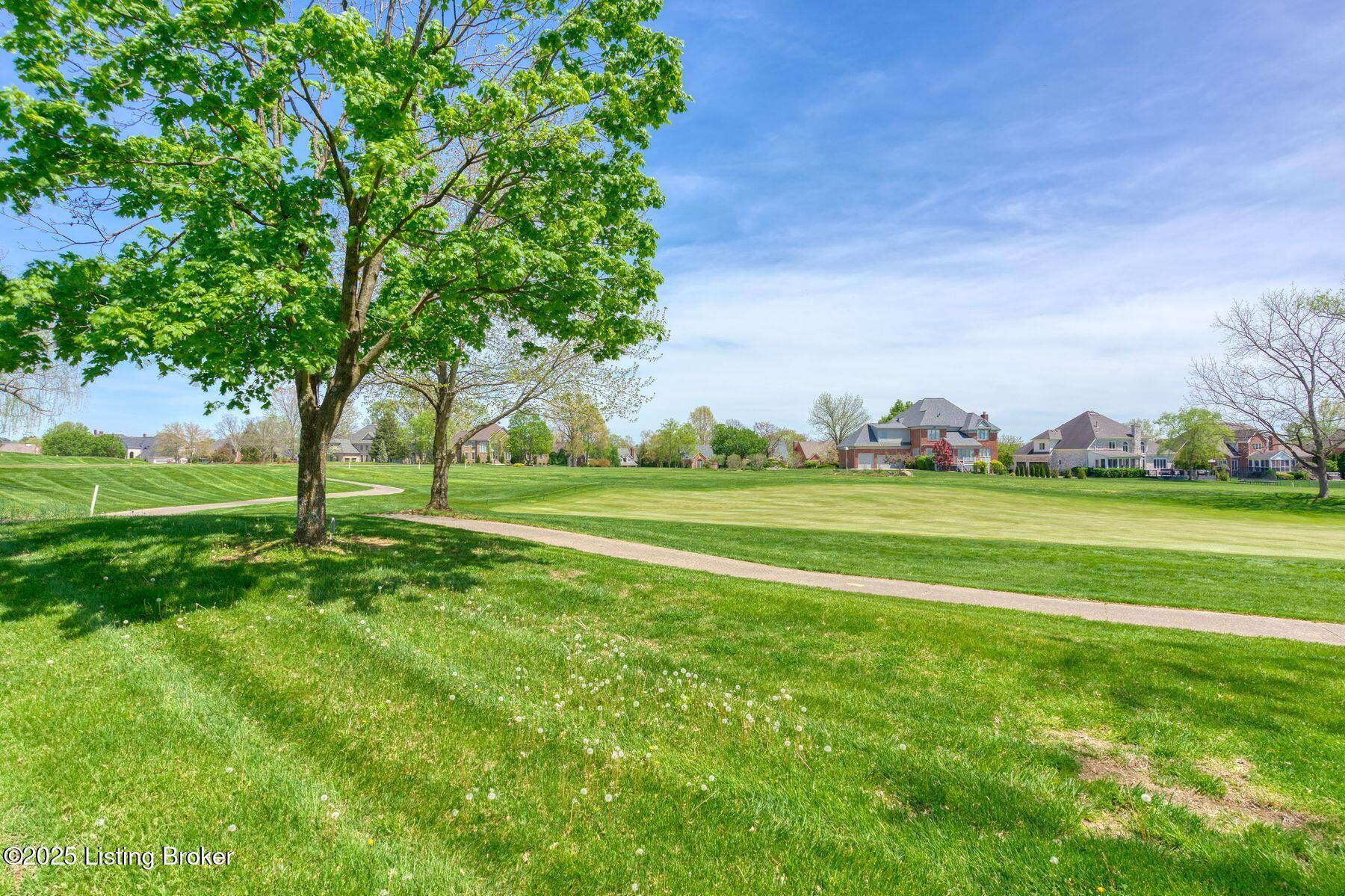 1309 Isleworth Dr, Louisville, Kentucky image 7