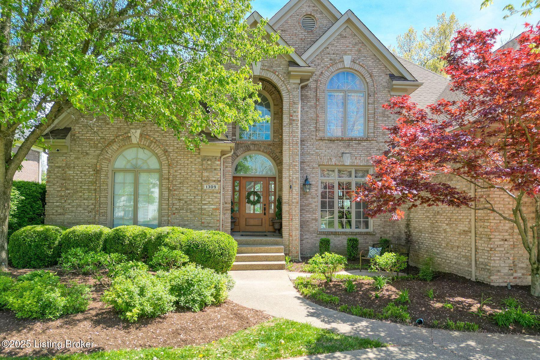 1309 Isleworth Dr, Louisville, Kentucky image 3