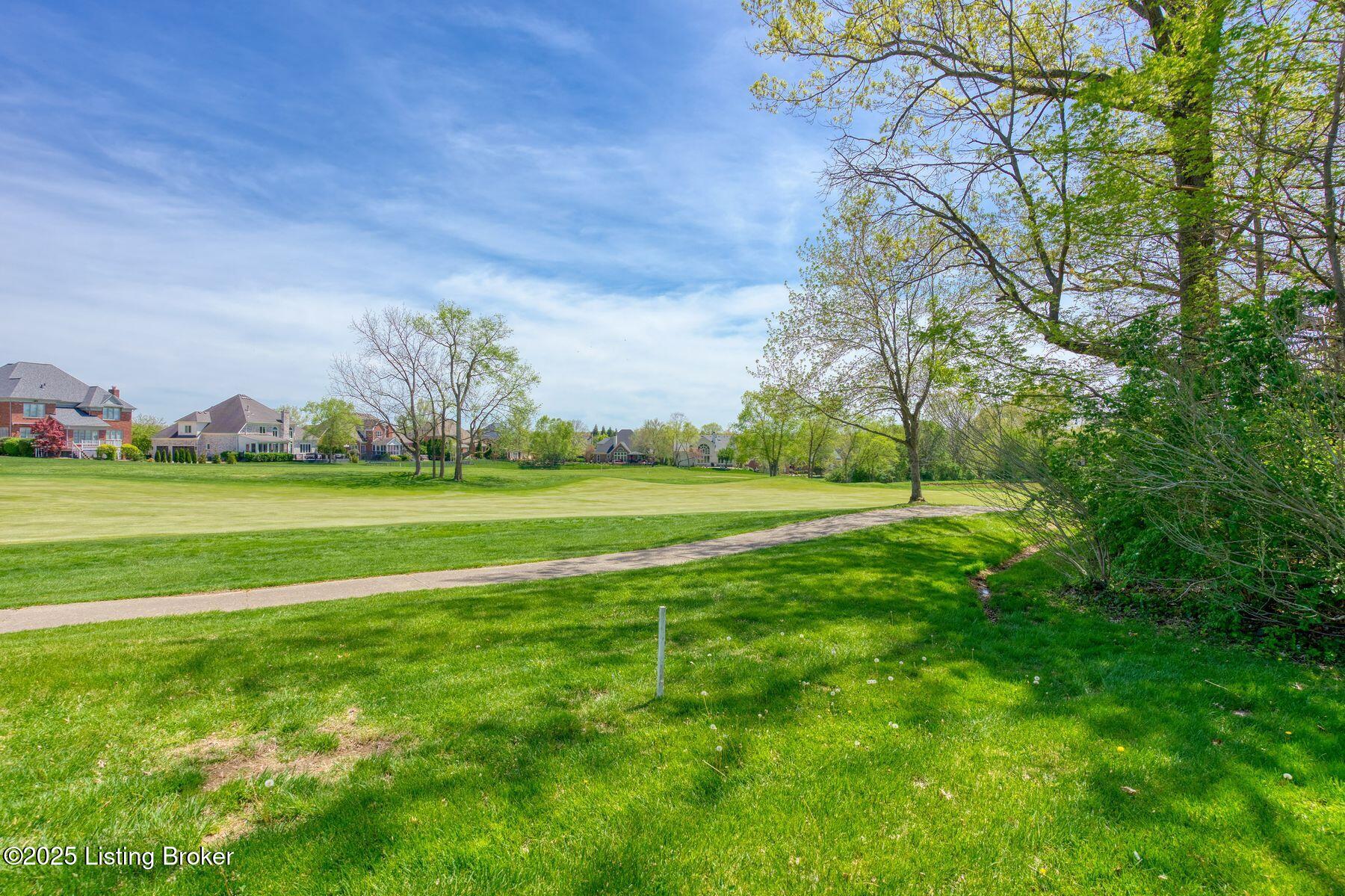1309 Isleworth Dr, Louisville, Kentucky image 8
