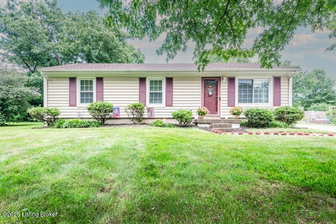 Homes For Sale - 8911 Ash Ave<br/> Pewee Valley, KY 40056
