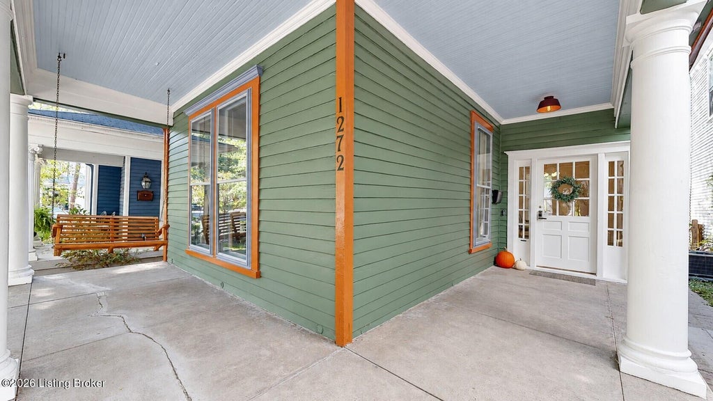 Photo of 1272 S Floyd St, Louisville, KY 40203 (MLS # 1731086)