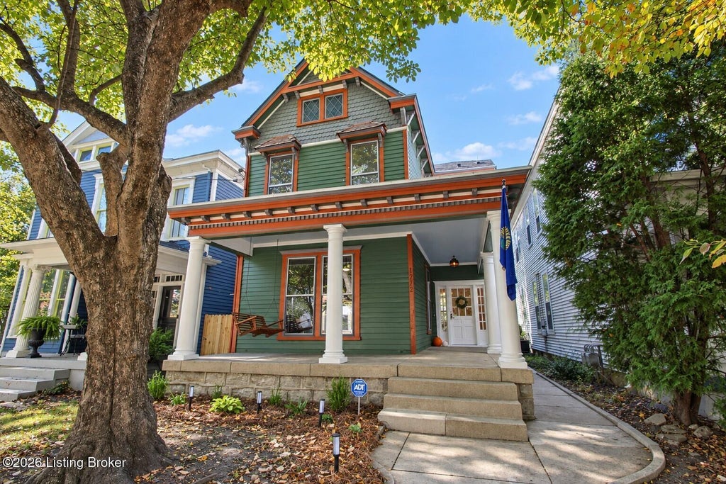 Photo of 1272 S Floyd St, Louisville, KY 40203 (MLS # 1731086)