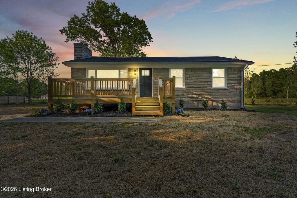 Photo of 9209 W Manslick Rd, Louisville, KY 40272 (MLS # 1716037)