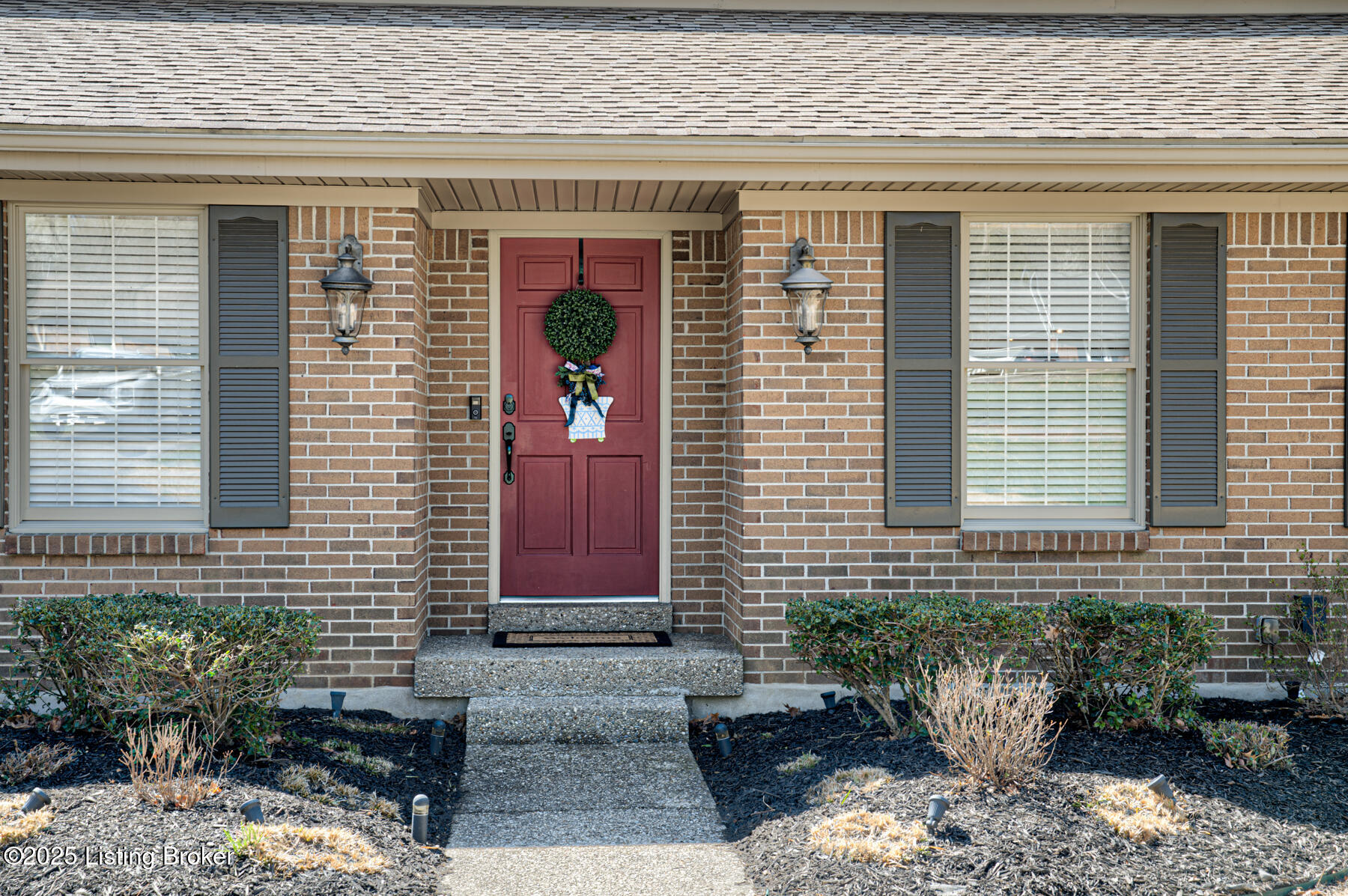 1014 Old Mill Stream Ln, Shepherdsville, Kentucky image 2