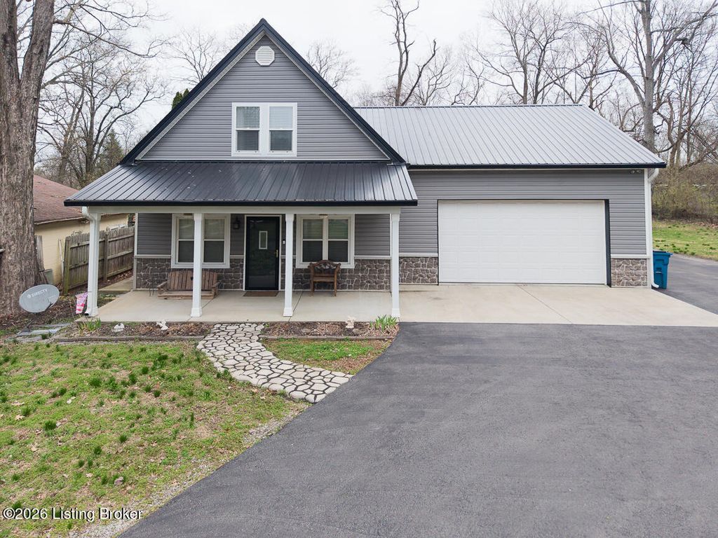 Photo of 215 S Madison Ave, Louisville, KY 40243 (MLS # 1711187)