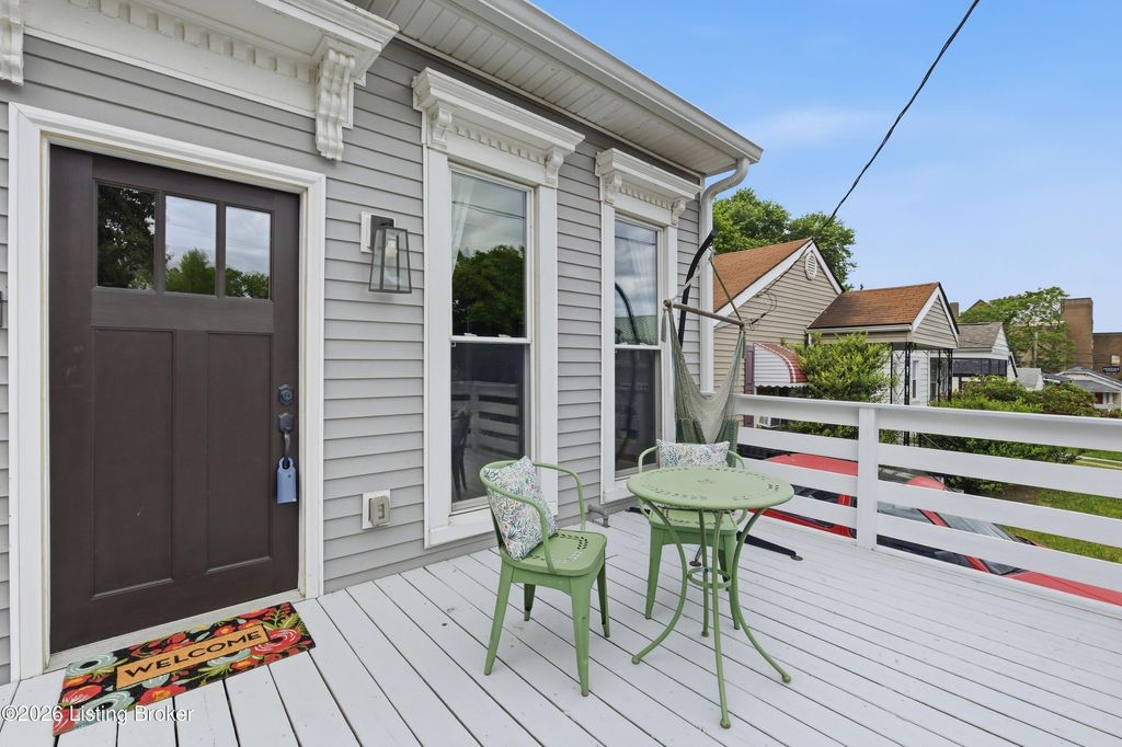 Photo of 1016 Mary St, Louisville, KY 40204 (MLS # 1715440)