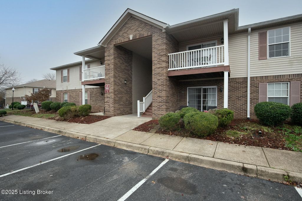 Photo of 7801 Alfred Schlatter Dr #2, Louisville, KY 40214 (MLS # 1707510)