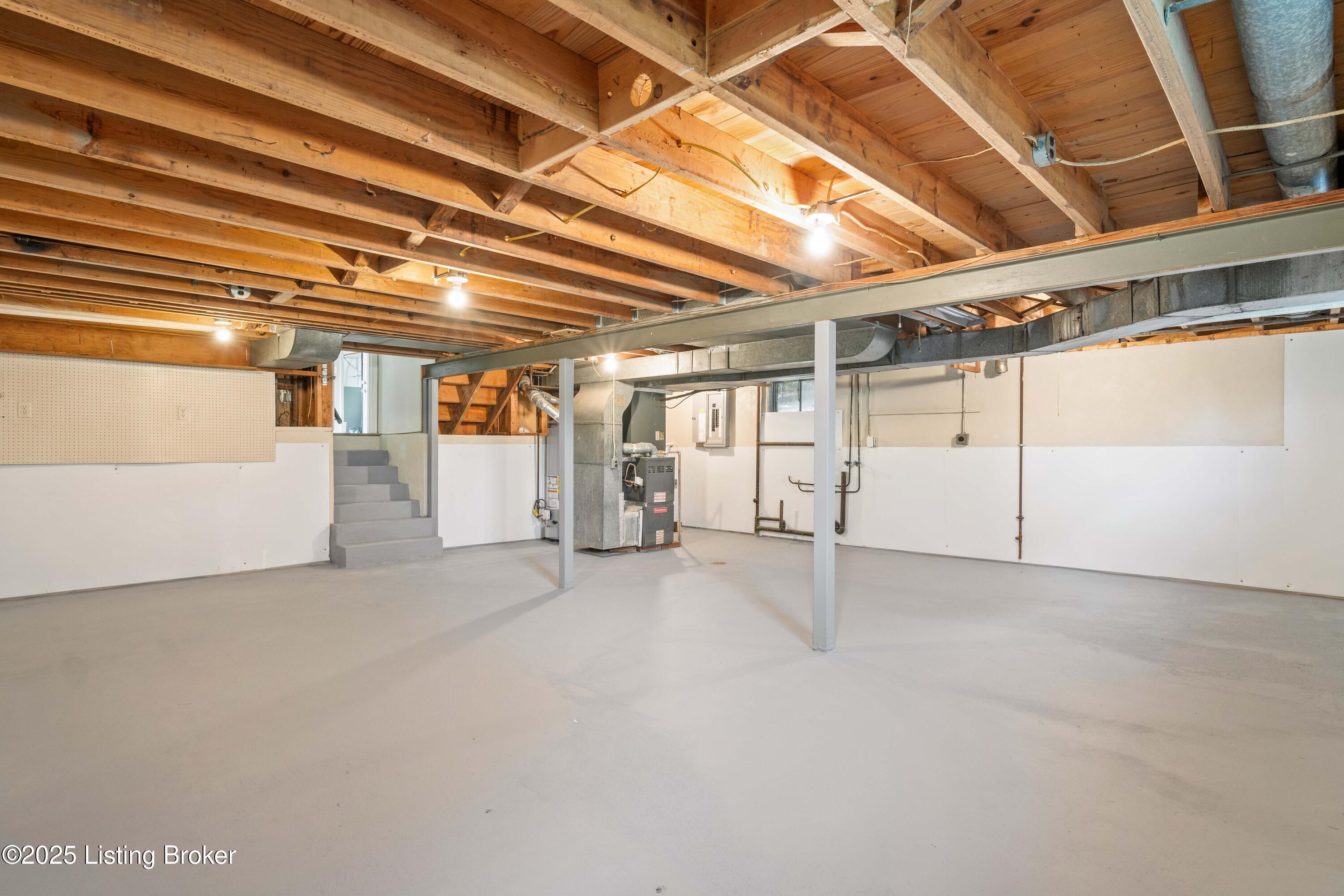 9707 Gateway Dr, Louisville, Pennsylvania image 31