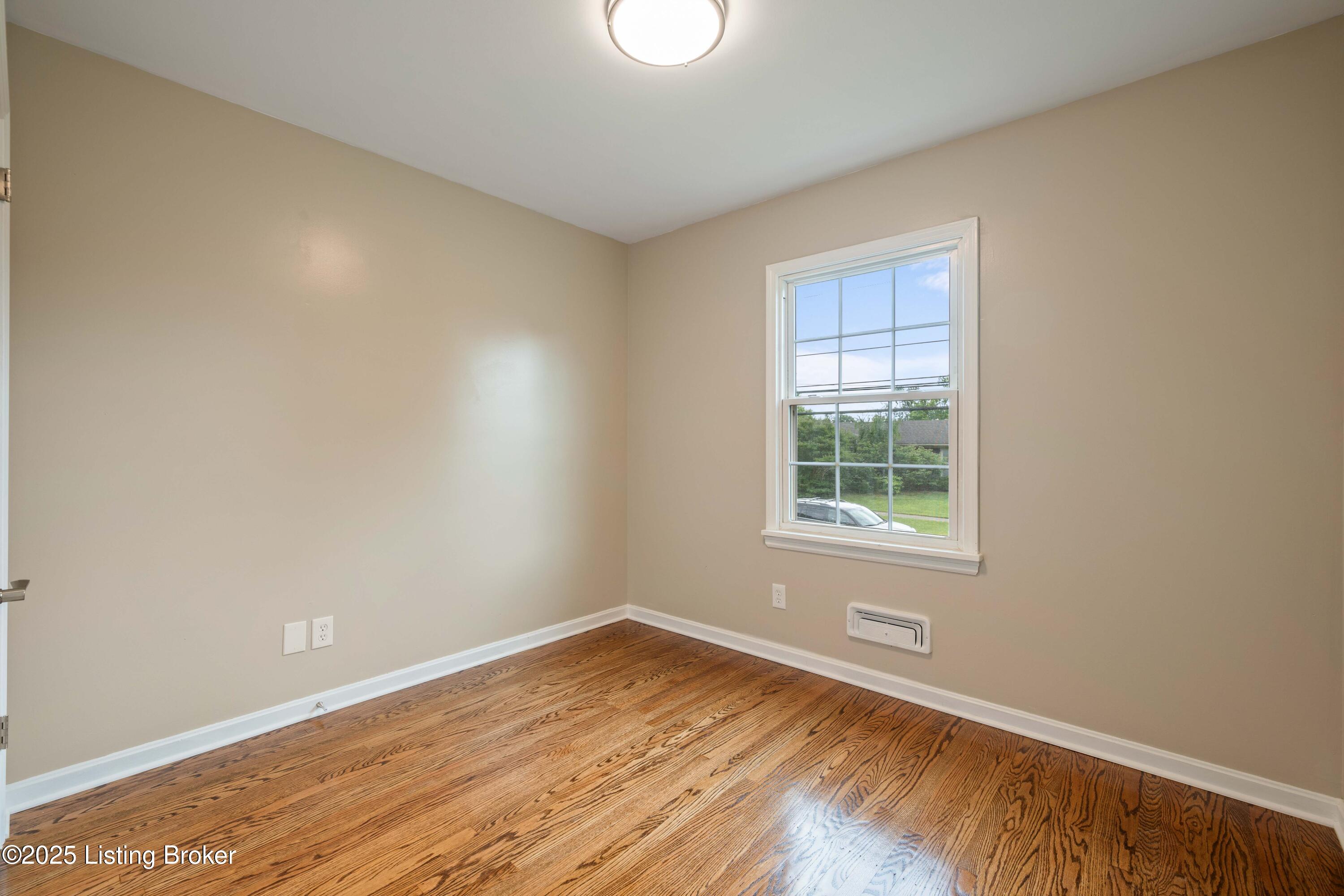 9707 Gateway Dr, Louisville, Pennsylvania image 25