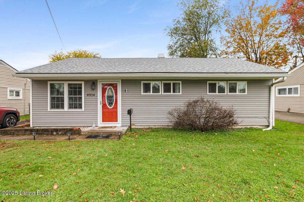 Photo of 4904 Raven Rd, Louisville, KY 40213 (MLS # 1705811)