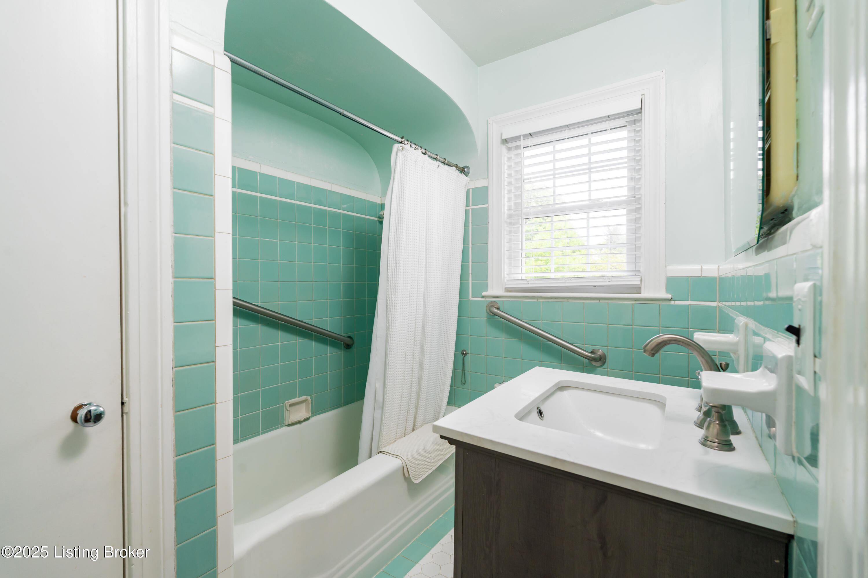 2403 Valletta Rd, Louisville, Pennsylvania image 15