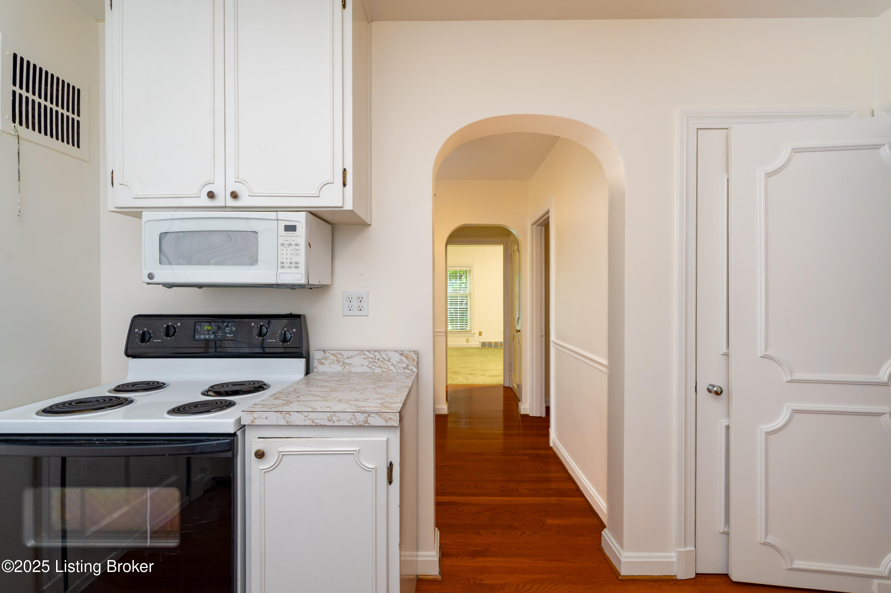 2403 Valletta Rd, Louisville, Pennsylvania image 11