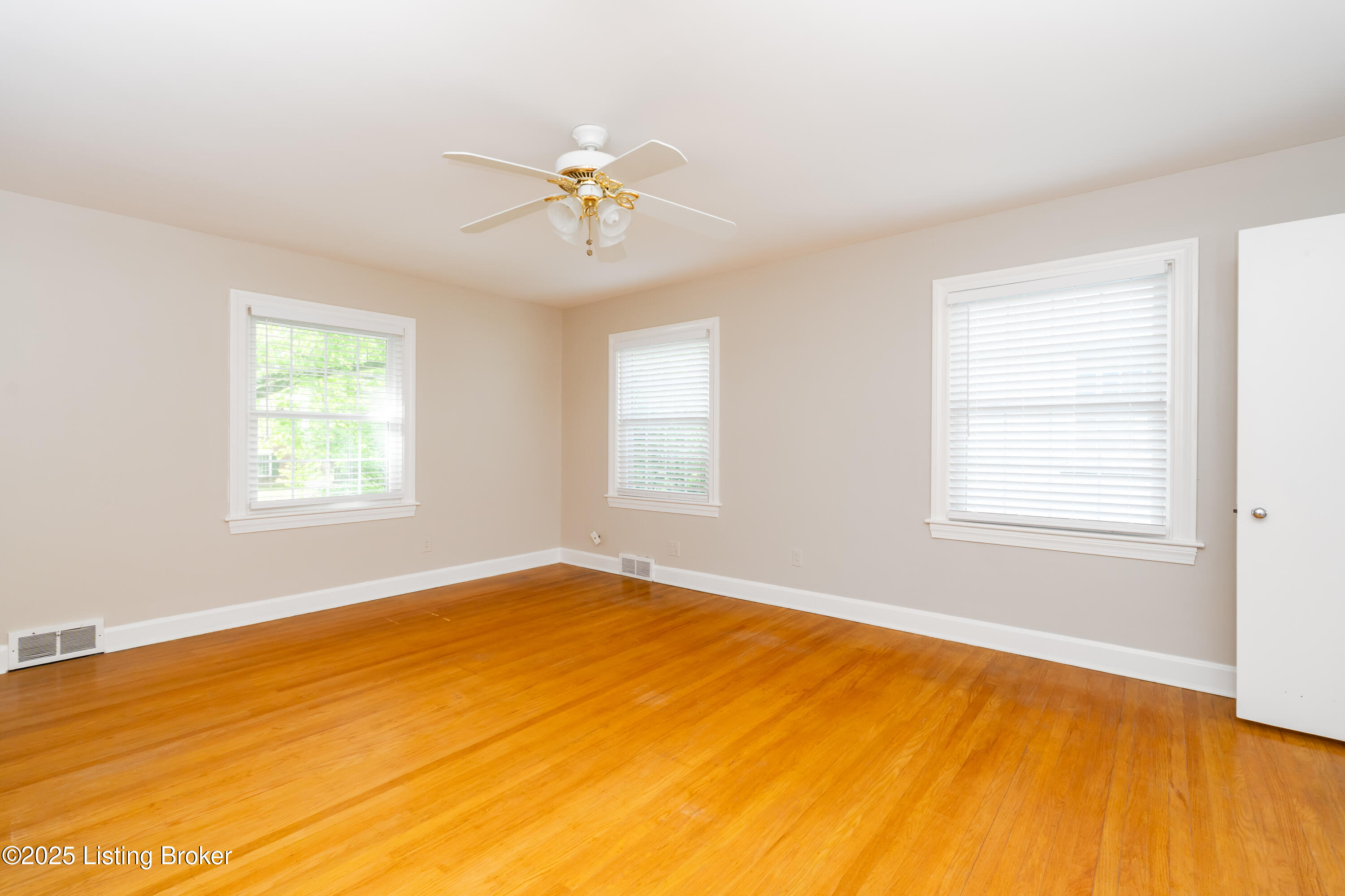 2403 Valletta Rd, Louisville, Pennsylvania image 16