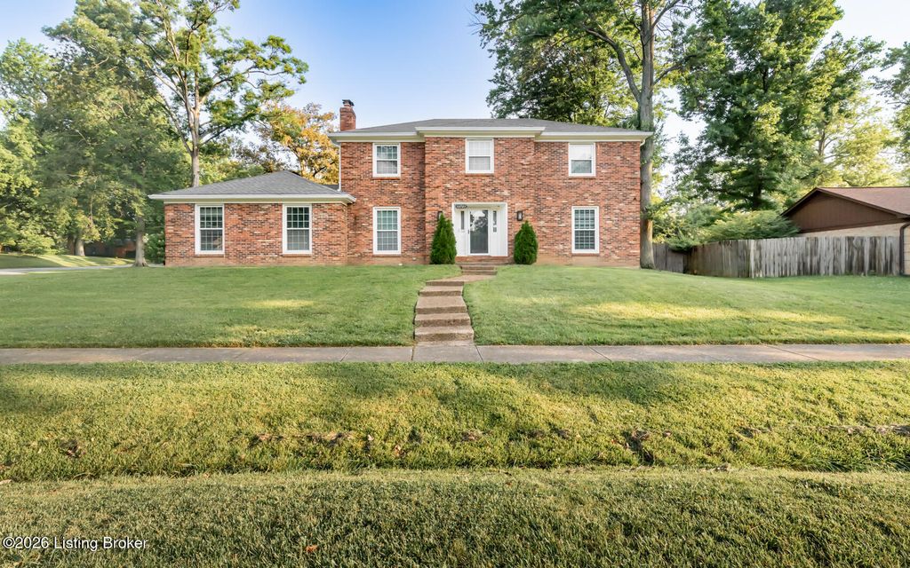 Photo of 10701 Linn Station Rd, Louisville, KY 40223 (MLS # 1720084)