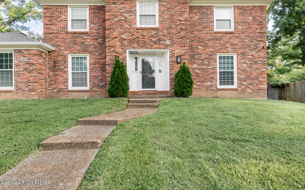 Photo of 10701 Linn Station Rd, Louisville, KY 40223 (MLS # 1720084)