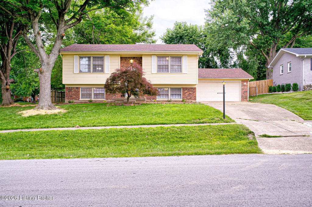 Photo of 5101 Mt Marcy Rd, Louisville, KY 40216 (MLS # 1719776)