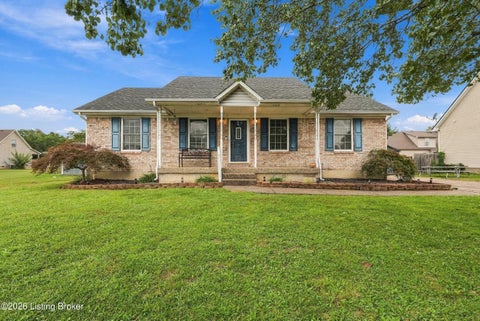 Homes For Sale - 175 Lake Park Ct<br/> Shepherdsville, KY 40165