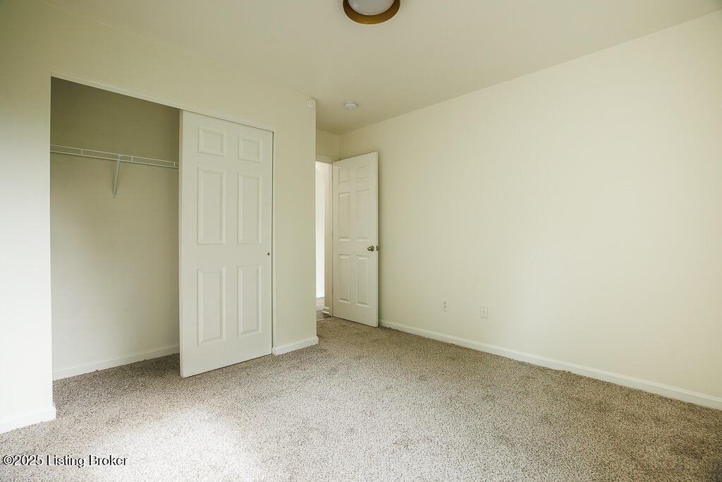 7003 Hollow Oaks Dr, Louisville, Kentucky image 31