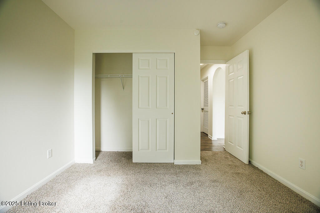 7003 Hollow Oaks Dr, Louisville, Kentucky image 30