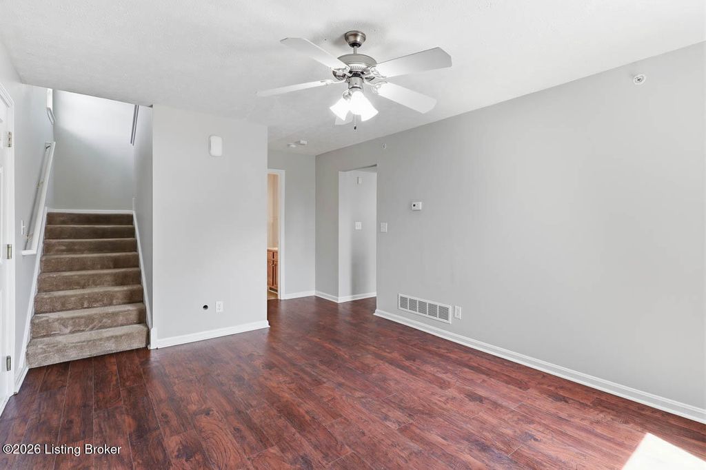 Photo of 5305 Carolina Crossings Way #202, Louisville, KY 40219 (MLS # 1713966)