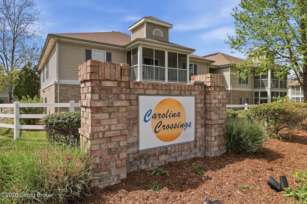 Photo of 5305 Carolina Crossings Way #202, Louisville, KY 40219 (MLS # 1713966)