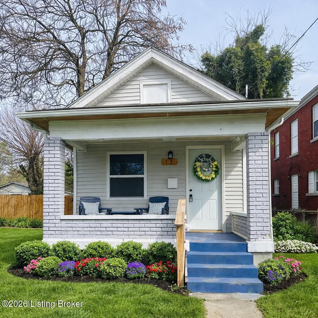 Photo of 1735 W Ormsby Ave, Louisville, KY 40210 (MLS # 1711599)